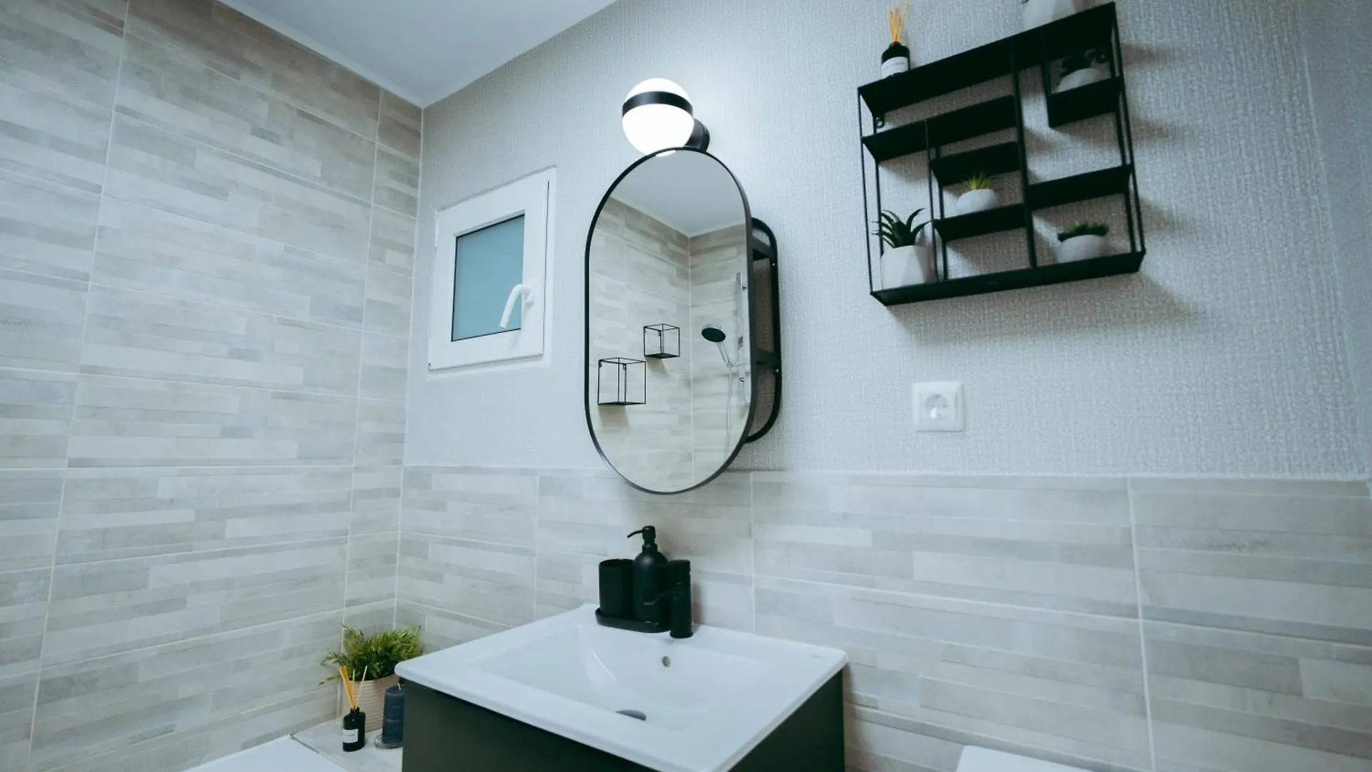 Appartamento Downtown Delight Bucarest 0*,  Romania